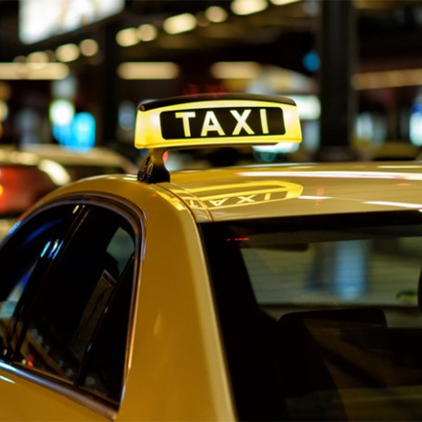 خدمة سيارات الأجرة